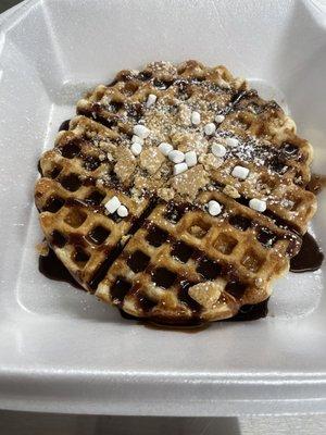 S'mores waffle