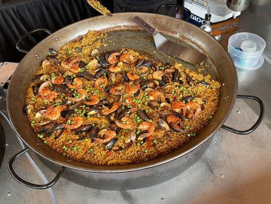 Food truck of paella