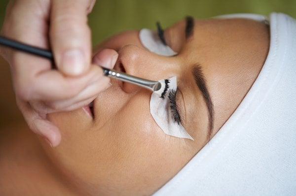 Eye Lash Tinting