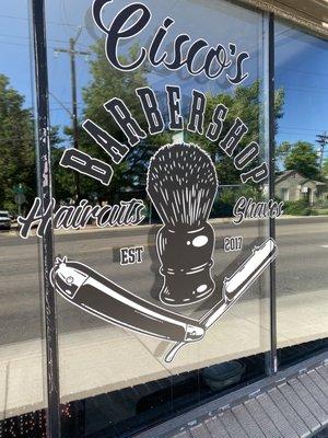 Cisco's Barbershop - signage