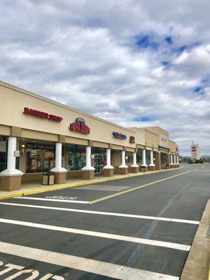 Barber shop location in shopping center