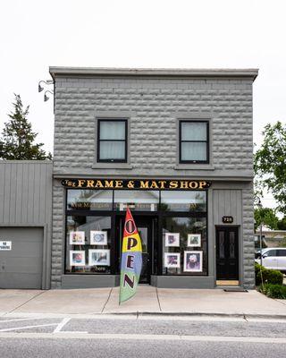 Outside view of the Frame and Mat Shop in Grand Haven.