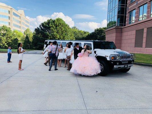 WEDDINGS, BIRTHDAYS,NIGHT ON TOWN, 404-944-0646
 ATLANTA LIMO SERVICE