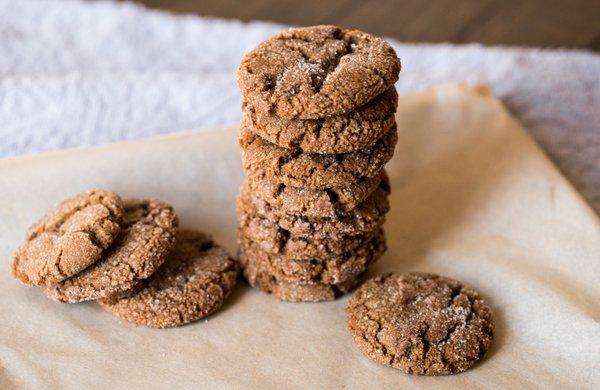 "The Betty" Ginger Pepper is a traditional molasses cookie dough with notes of ginger & black pepper. #vegan #desserts #cookie #cookiedough