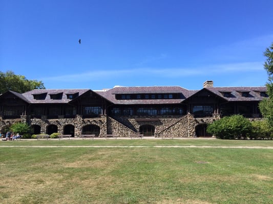 Beat mountain inn from the main lawn