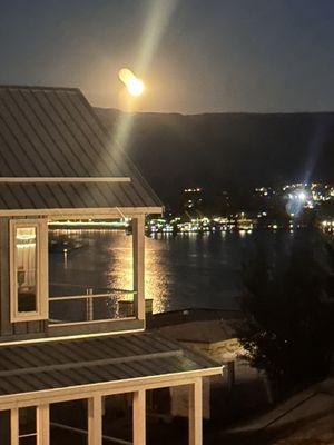 The Lookout at Lake Chelan to Chelan Lookout