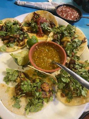 Street tacos (pork & pineapple)