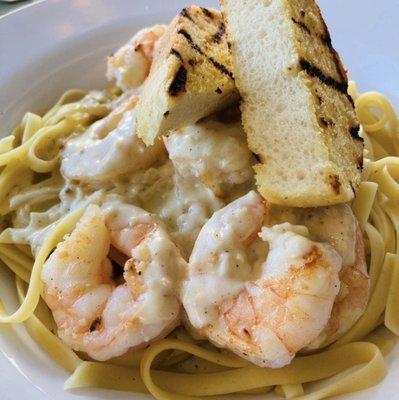 Shrimp Alfredo.