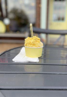 Mango gelato (medium)