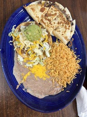 Reynosa combination dinner  Quesadilla and tostada