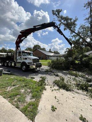 Our new Knuckleboom Grapple truck getting to work!