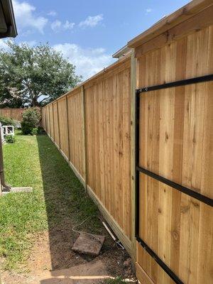 6 Foot Tall Cedar Privacy Fence With Cedar Cap & Trim - Exposed Post Style