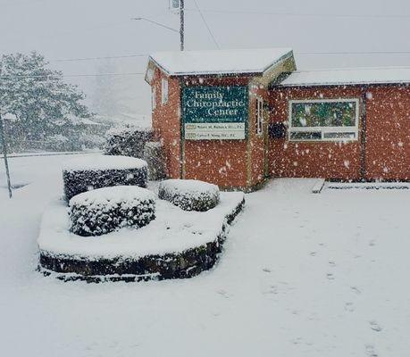 Family Chiropractic Center in the SNOW February 2023.