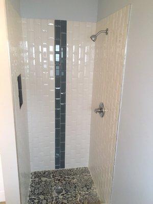 Small 3'x3' tile shower....