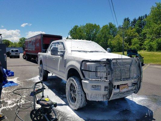 Deluxx Foam Bath