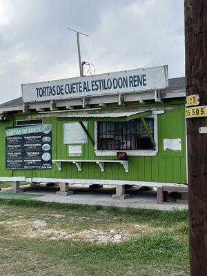 The torta stand next to quality inn