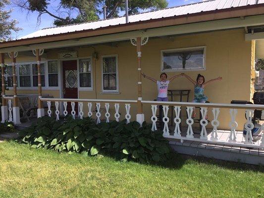 The Gingerbread Cottage at the Gander Inn