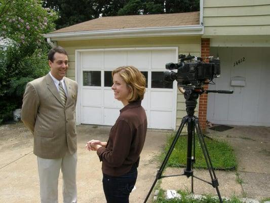 Bloomberg Financial News with Financial Reporter Lizzie O'Leary