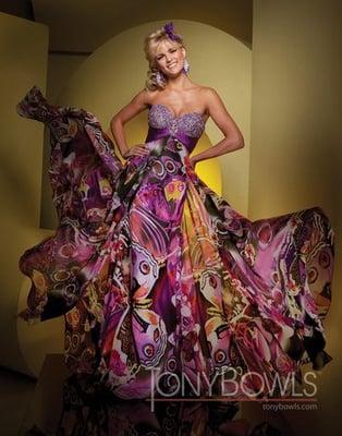 Le Gala by Tony Bowls