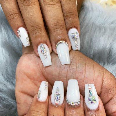 Rhinestone nails design