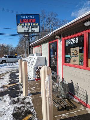 Six Lakes Party Store