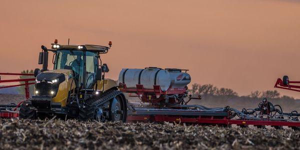 Challenger MT700 Series Tractor