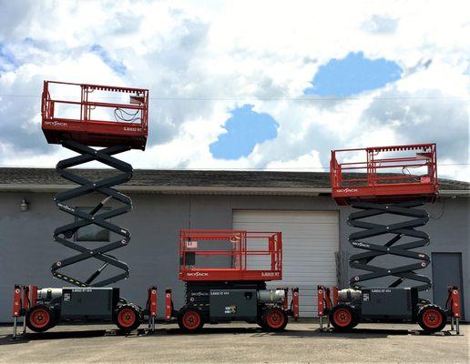 Rough Terrain Scissor Lifts