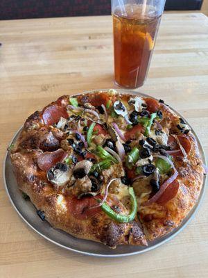 A Chicago 7 lunch pizza w/hand-tossed crust