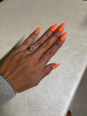 Color Nails and Spa