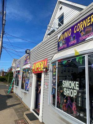 Lavinio Corner Smoke Shop