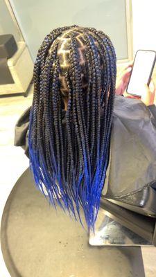 Medium knotless Braids