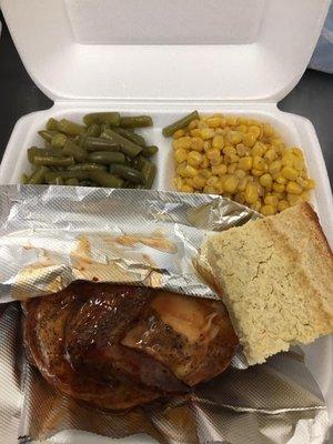 BBQ Chicken, String Beans, Corn and cornbread.