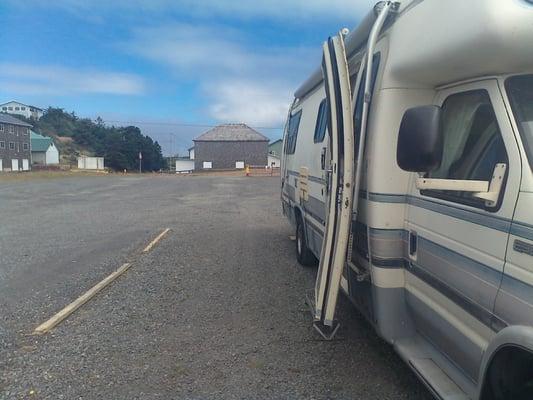 1 $10 rv overnight on Dock Rd!