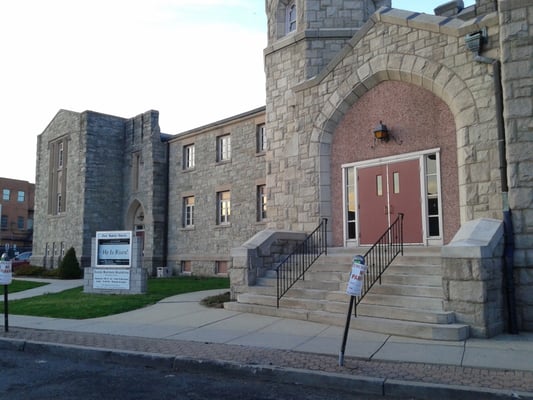 That First Baptist Church is off of Washington Street to the left is Bloomfield Avenue