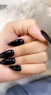 stiletto acrylic full set with black gel