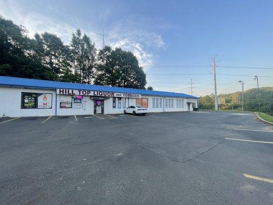 Store Front with parking space!