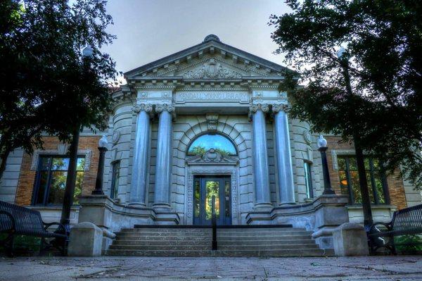 Original entrance to Kendall Young Library