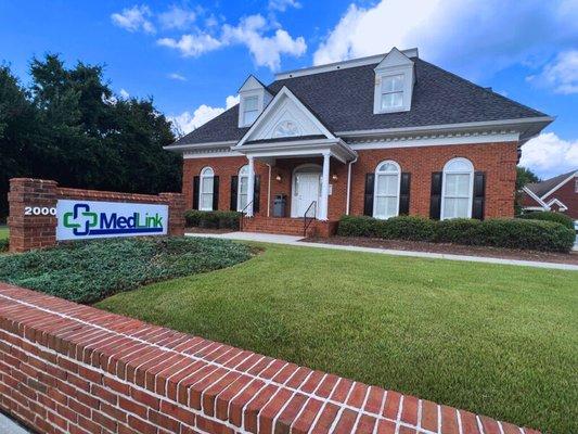 MedLink Athens is located at 2000 Prince Avenue in Athens, GA.