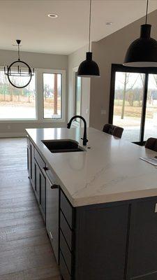 Check out this marble countertop finish!