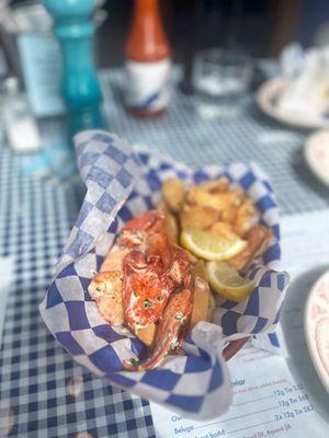 Lobster roll