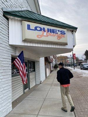 Louie's Lounge