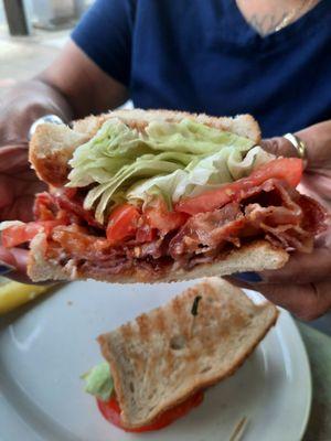 BLT on white bread