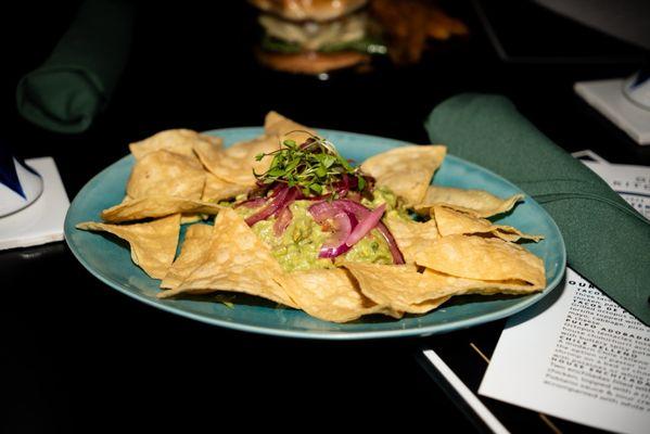 Guac & chips