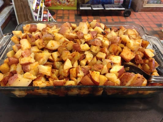 Get there early. The home fries go fast!!!