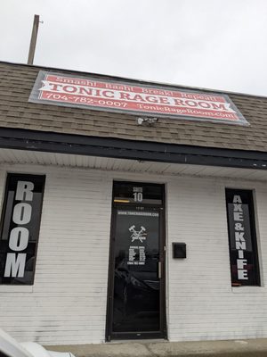 Tonic Rage Room