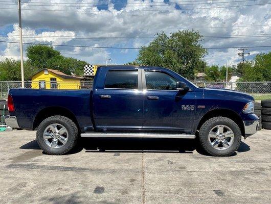 2015 Ram 1500 4" level lift and 35 tires