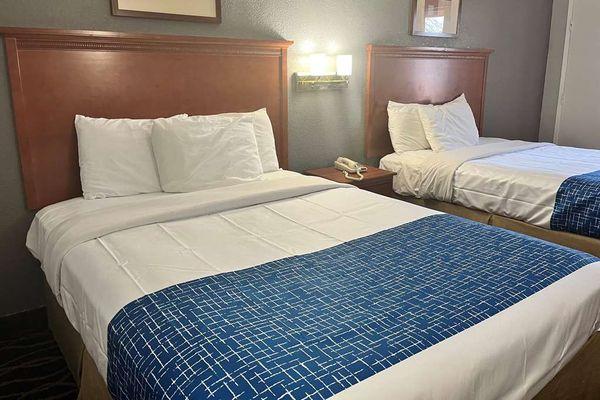 Travelodge By Wyndham Terre Haute