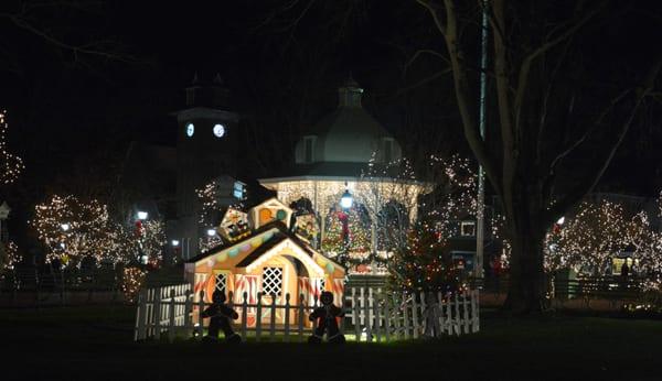 Christmas Lights on and around the bandshell at the Diamond Park. Beautiful