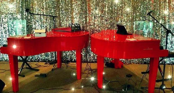 The Dueling Piano Show www.AmazingMusicians.com