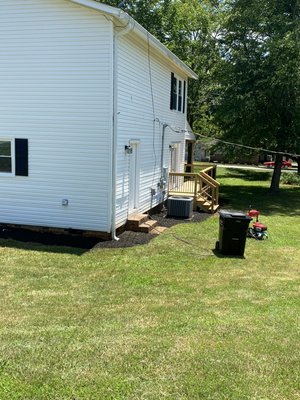 Mulching Nicely put around a this home